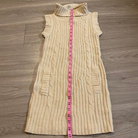 Blue Heart kid's tan knit sleeveless pullover sweater size small - Picture 4 of 6